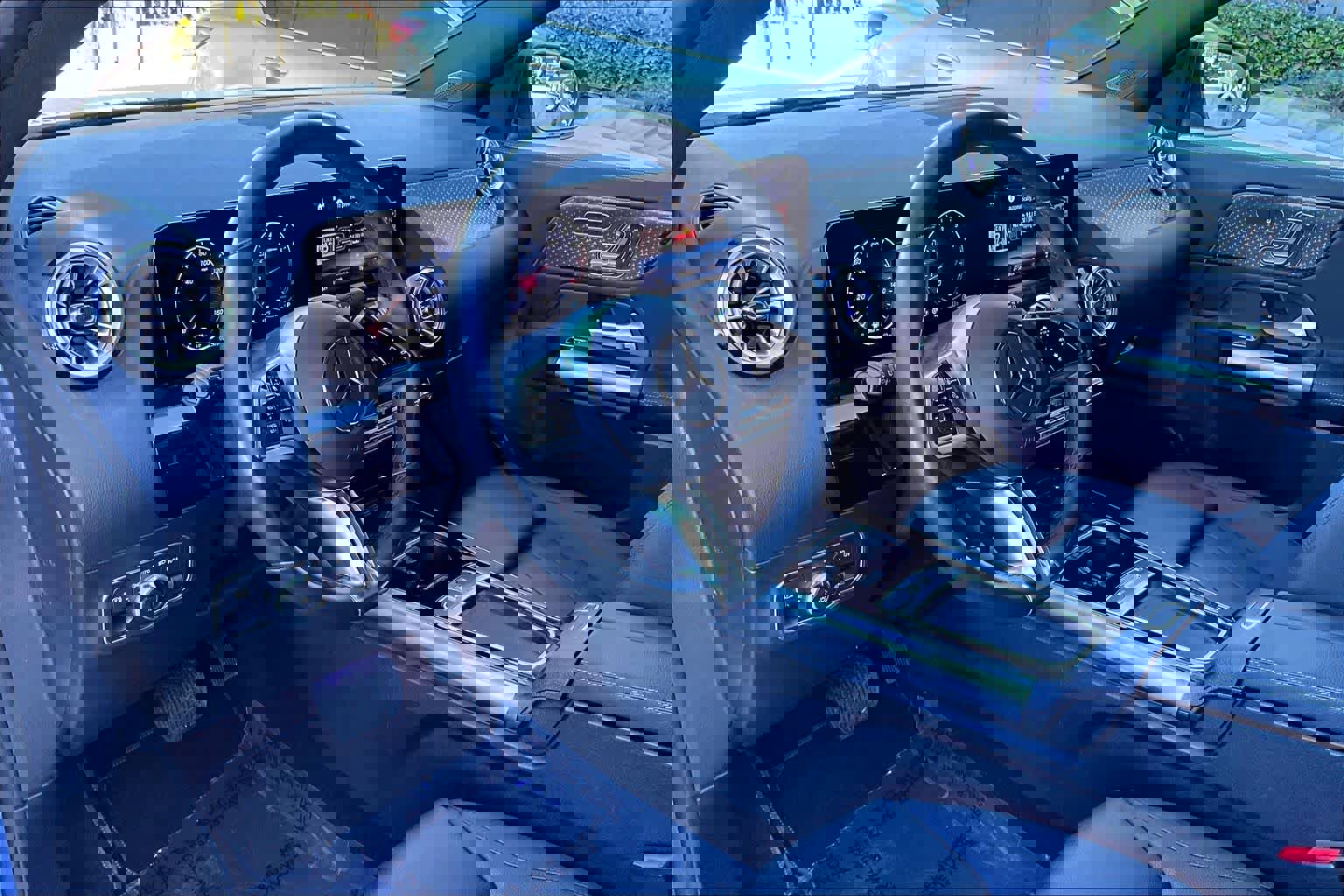 Used 2025 Mercedes-Benz GLA 250 image 17