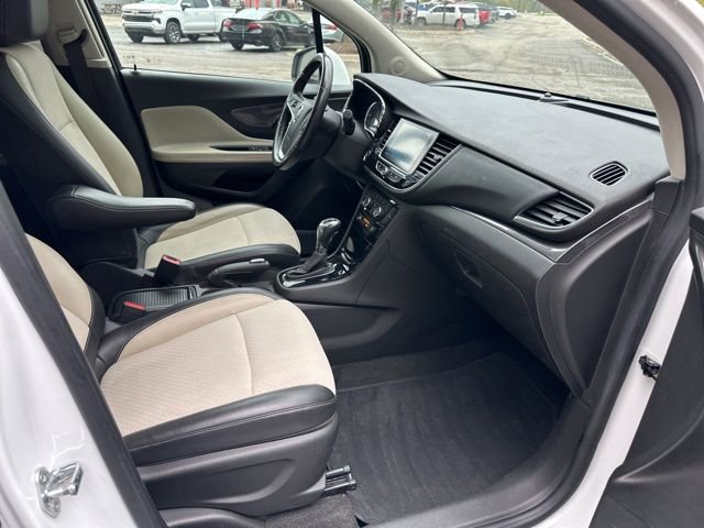 Used 2020 Buick Encore Preferred FWD image 28