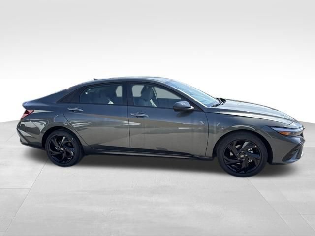 New 2026 Hyundai Elantra Sport FWD image 6