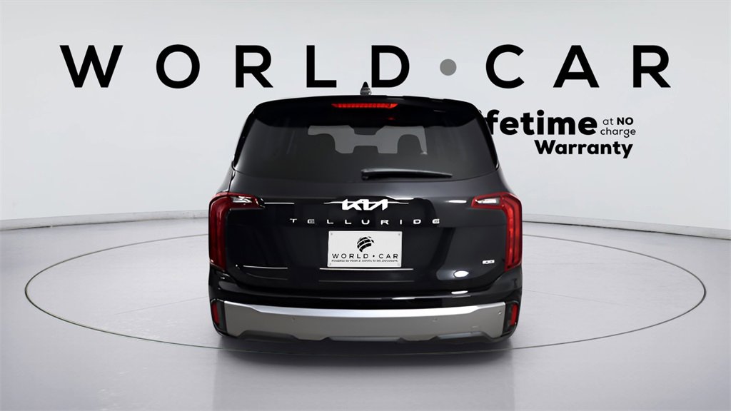 Used 2024 Kia Telluride LX image 6