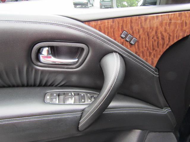 Used 2018 Nissan Armada SL AWD/4WD image 23