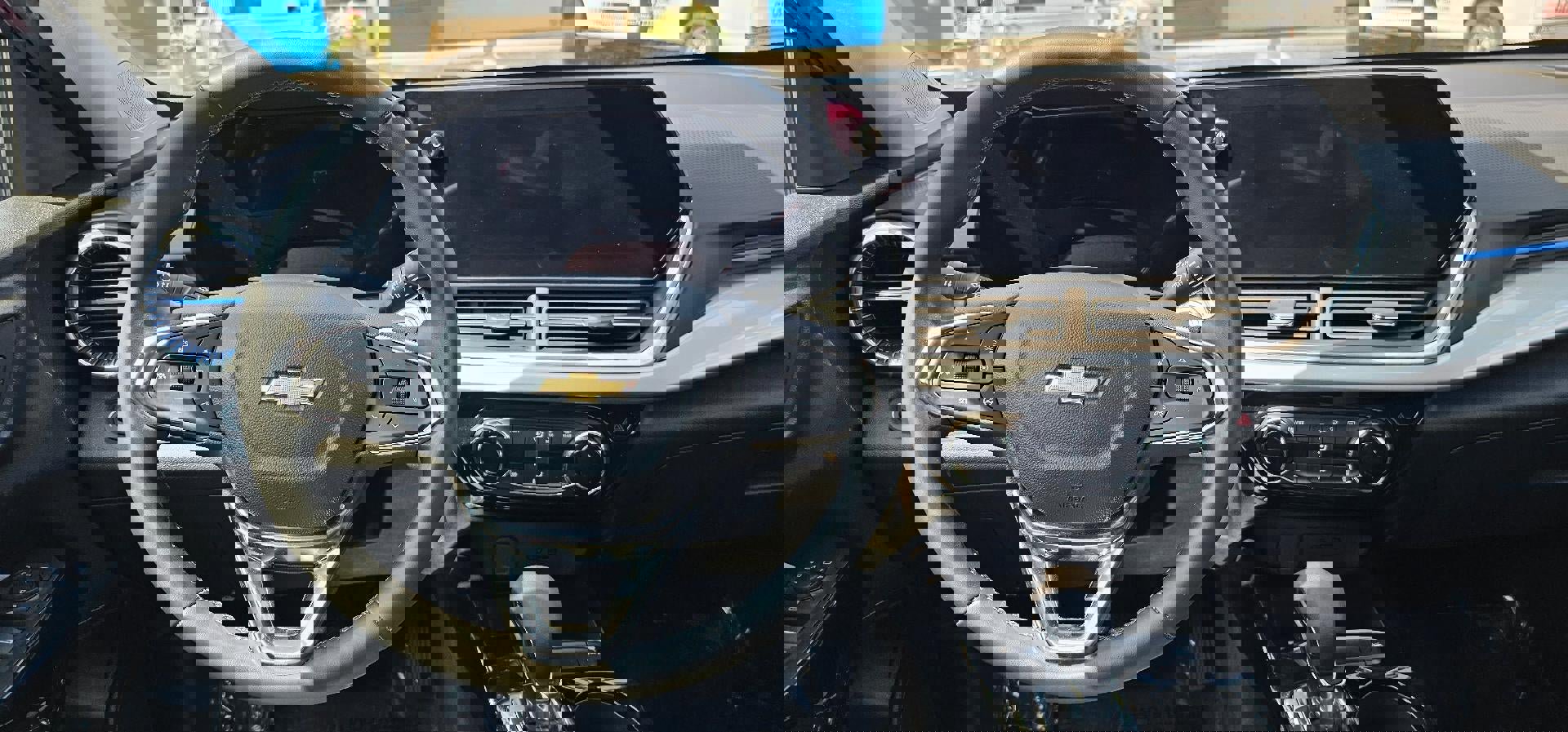 Used 2024 Chevrolet Trax LT w/ Driver Confidence Package image 14