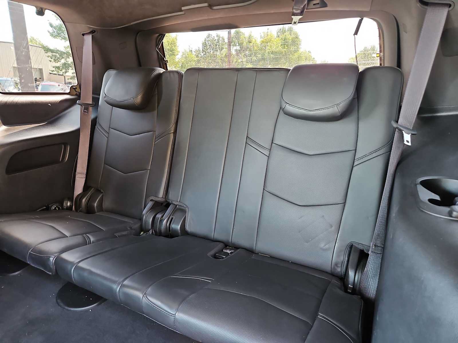 Used 2017 Cadillac Escalade Platinum AWD/4WD image 19