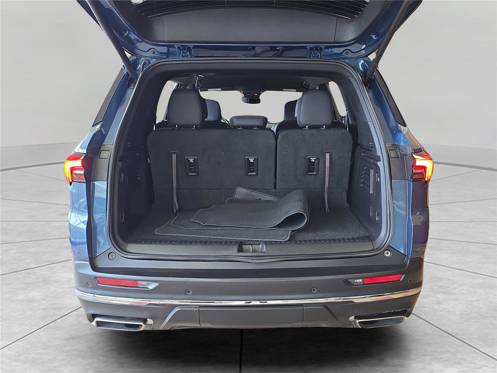 Used 2025 Buick Enclave Preferred image 13