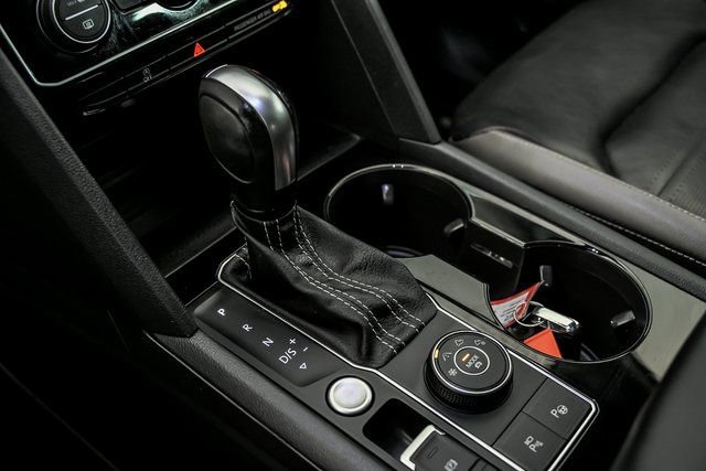 Used 2022 Volkswagen Atlas SEL Premium image 22