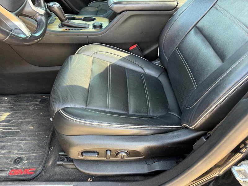 Used 2019 GMC Acadia Denali FWD image 22