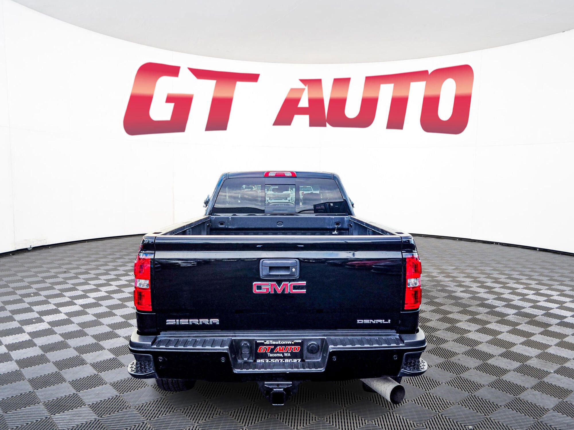 Used 2019 GMC Sierra 2500 Denali w/ Duramax Plus Package image 6