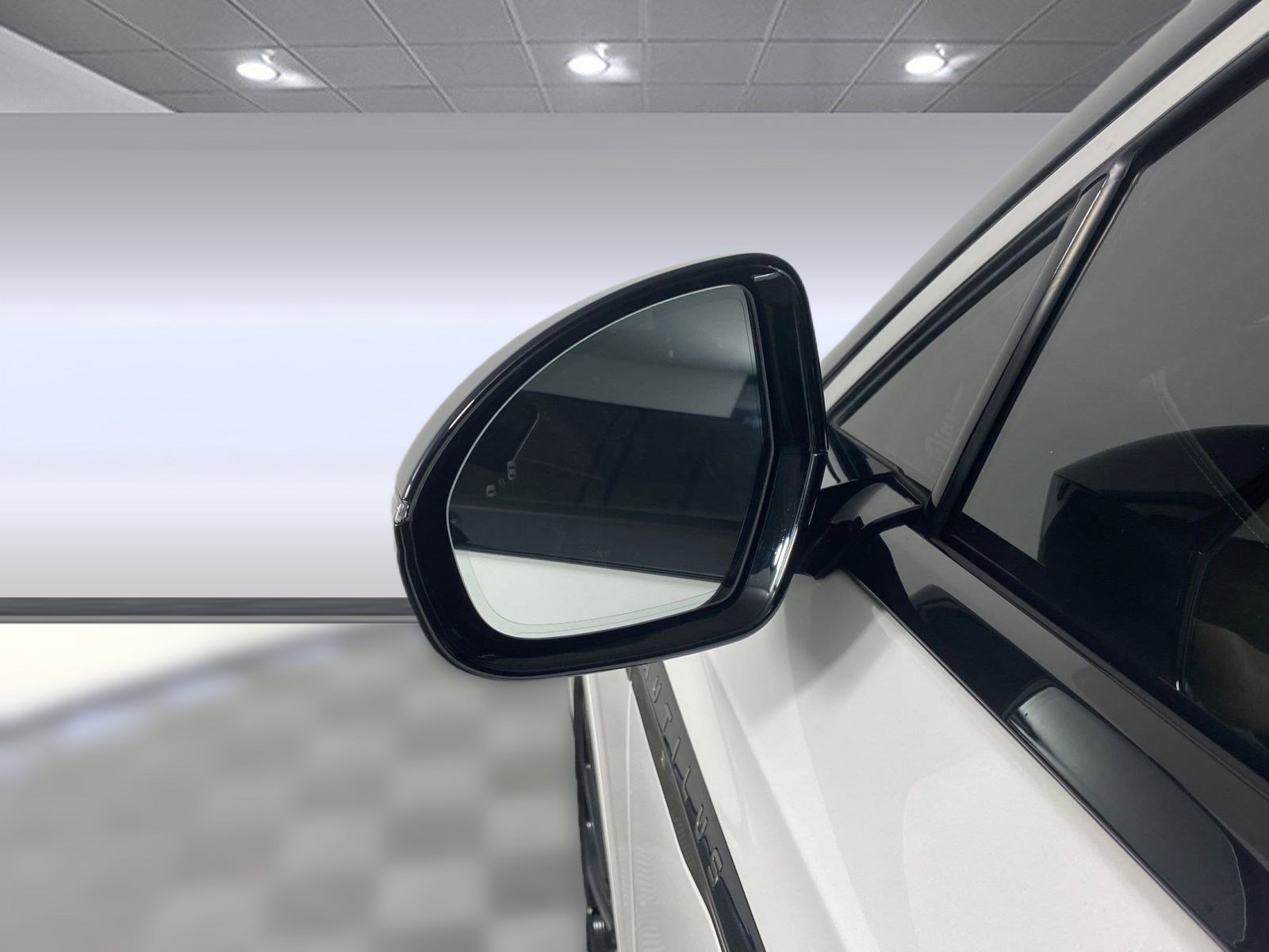 Used 2024 Lincoln Nautilus Black Label image 20