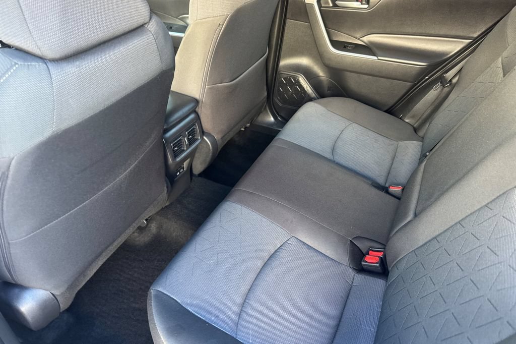 Certified 2025 Toyota RAV4 XLE AWD/4WD image 11