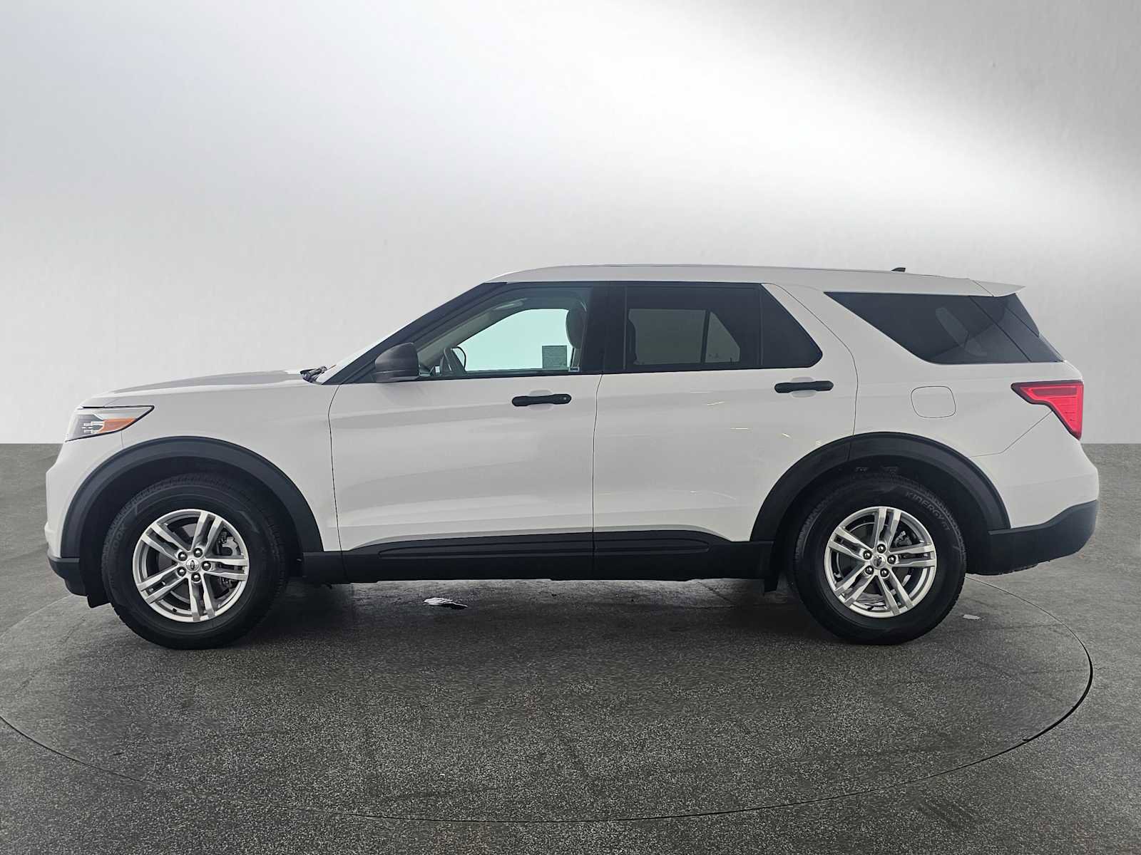 Used 2022 Ford Explorer 2WD image 6