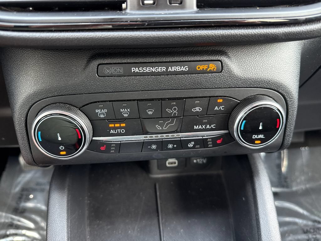 Used 2025 Ford Escape ST-Line Select AWD/4WD image 18