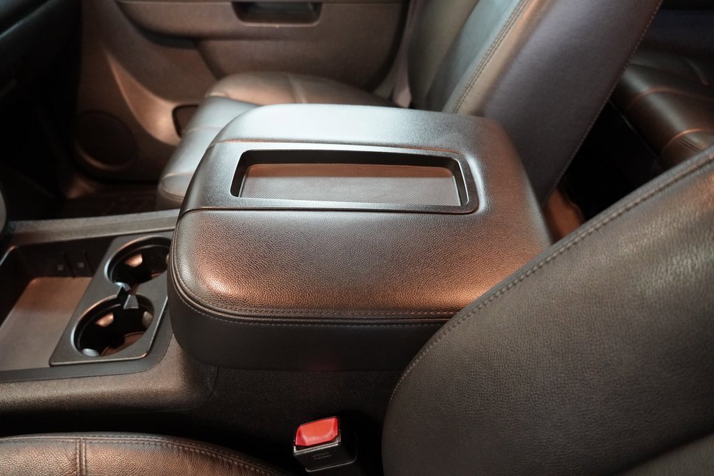 Used 2013 Chevrolet Avalanche LT w/ Suspension Package, Off-Road image 22