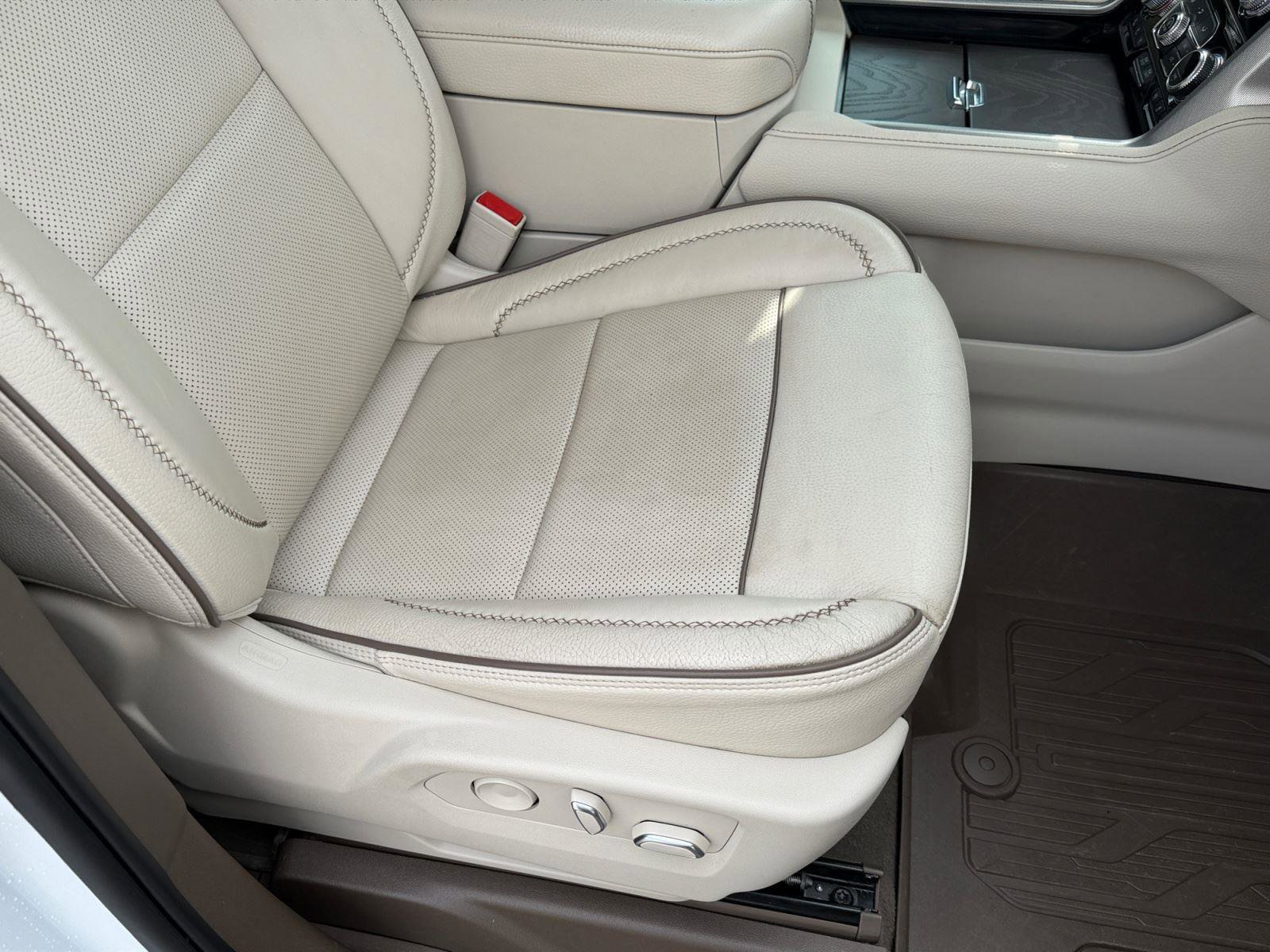 Used 2022 GMC Yukon XL Denali w/ Denali Premium Package RWD image 55