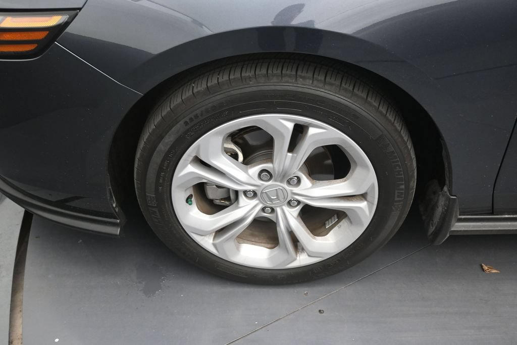 Used 2025 Honda Accord LX image 9