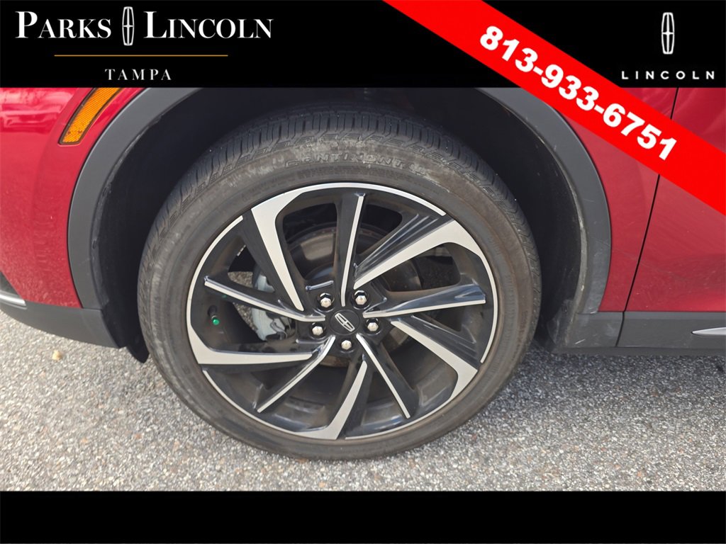 Used 2025 Lincoln Corsair Reserve image 8