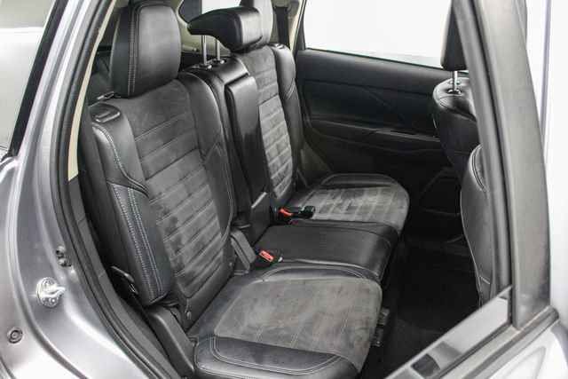 Used 2020 Mitsubishi Outlander SE FWD image 20