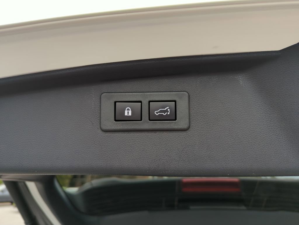 Certified 2023 Subaru Outback Touring XT image 33