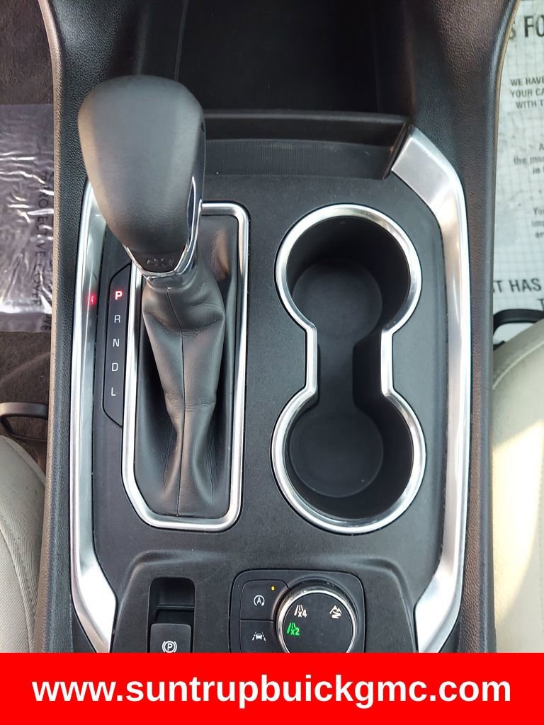 Used 2022 Chevrolet Traverse LS AWD/4WD image 24