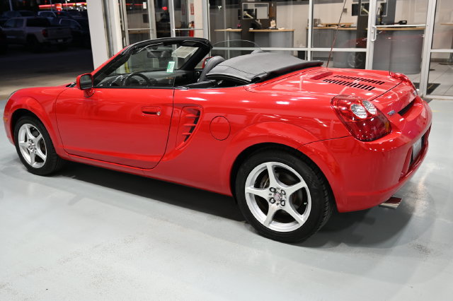 Used 2003 Toyota MR2 RWD image 11