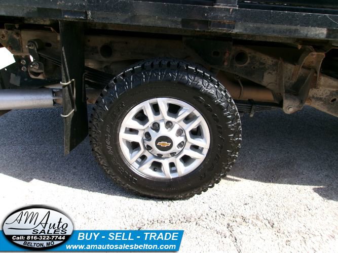 Used 2024 Chevrolet Silverado 2500 LT w/ Convenience Package image 23