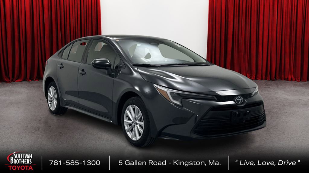 Certified 2024 Toyota Corolla LE w/ LE Convenience Package image 3