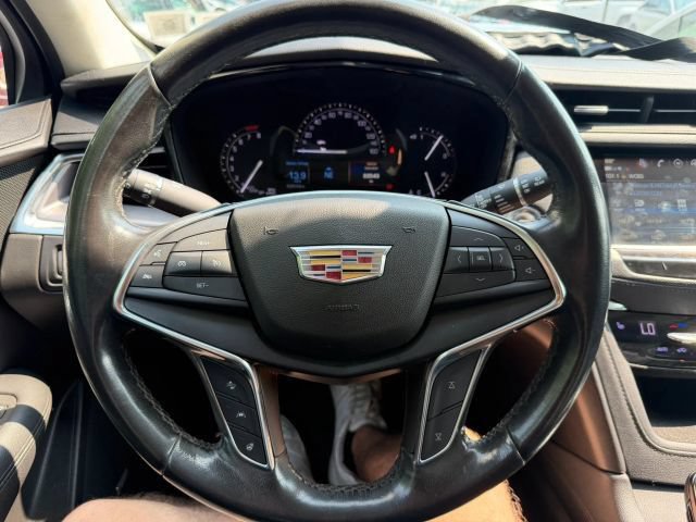 Used 2019 Cadillac XT5 Luxury AWD/4WD image 17