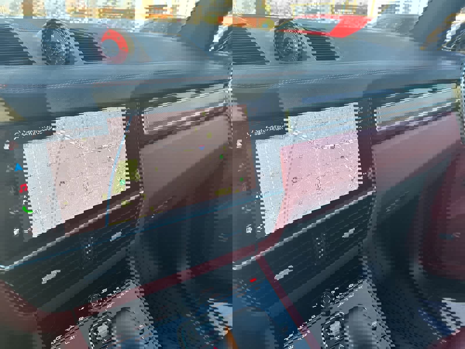 Used 2023 Porsche Cayenne Platinum Edition image 43