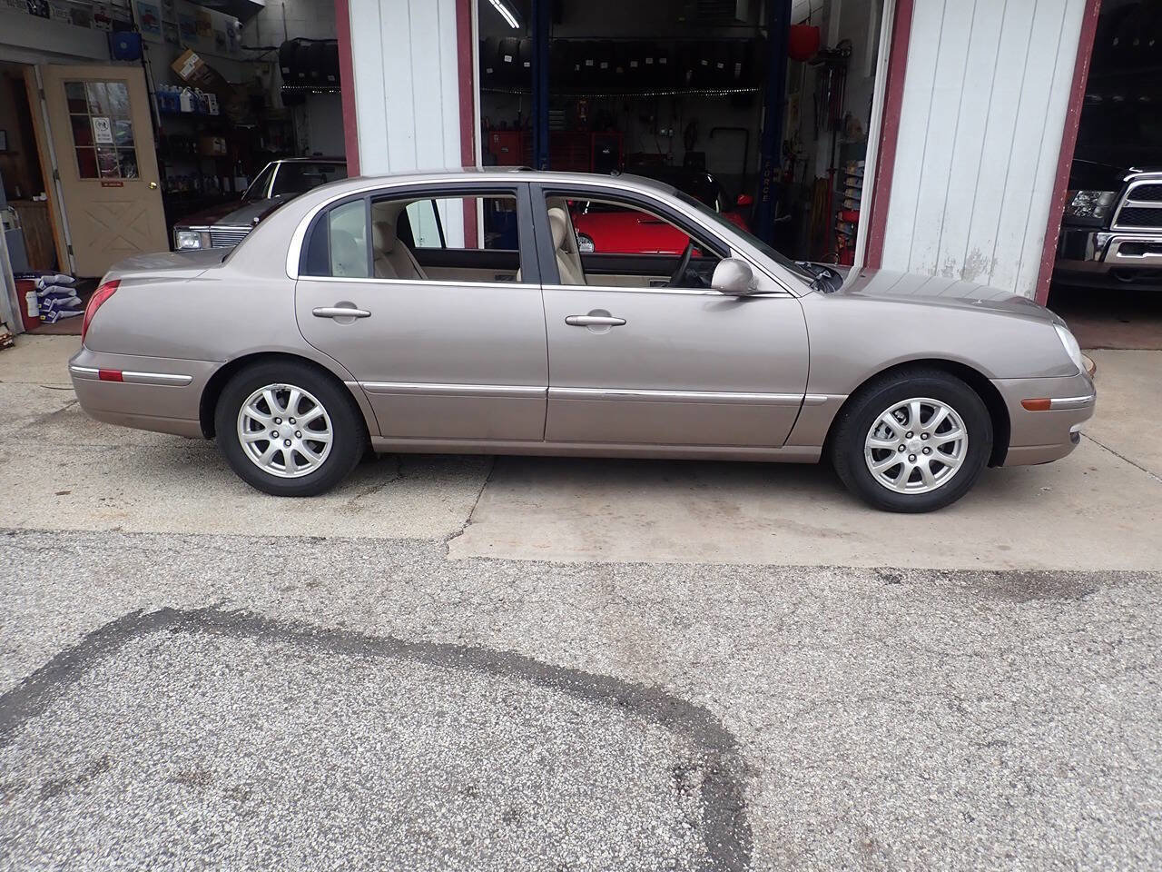 Used 2007 Kia Amanti w/ Leather Pkg image 20