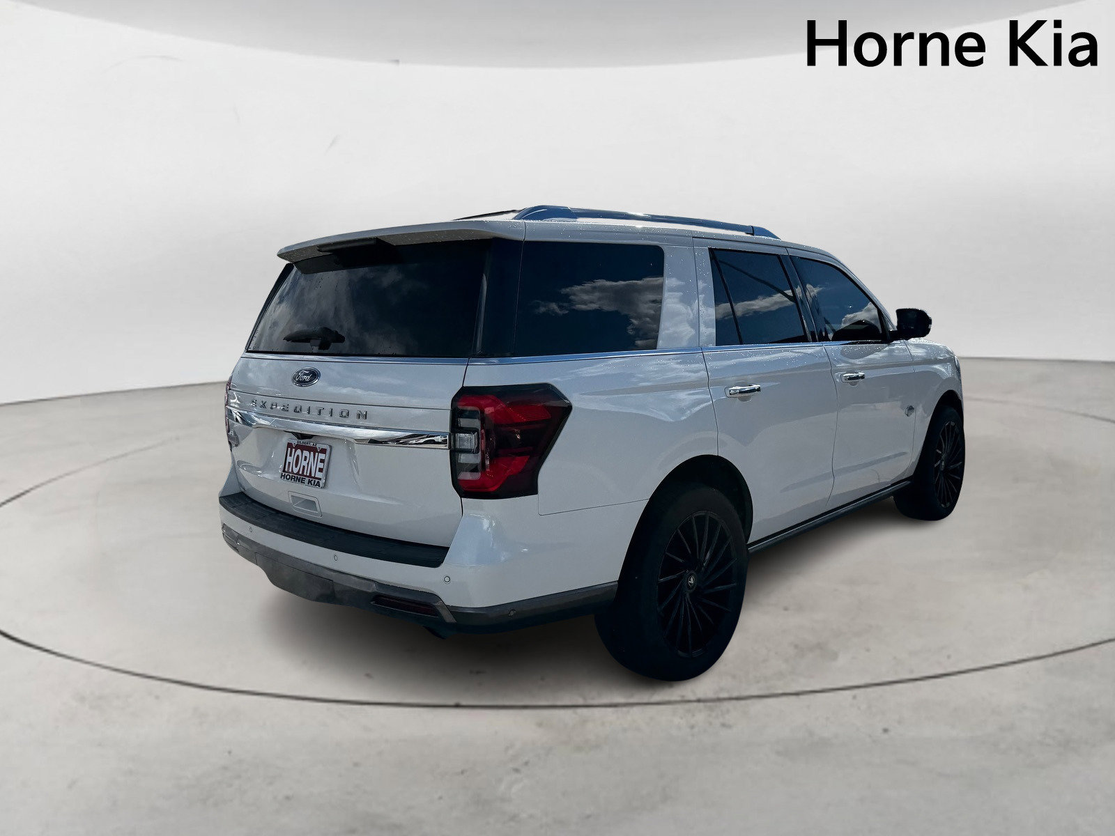 Used 2022 Ford Expedition King Ranch image 4