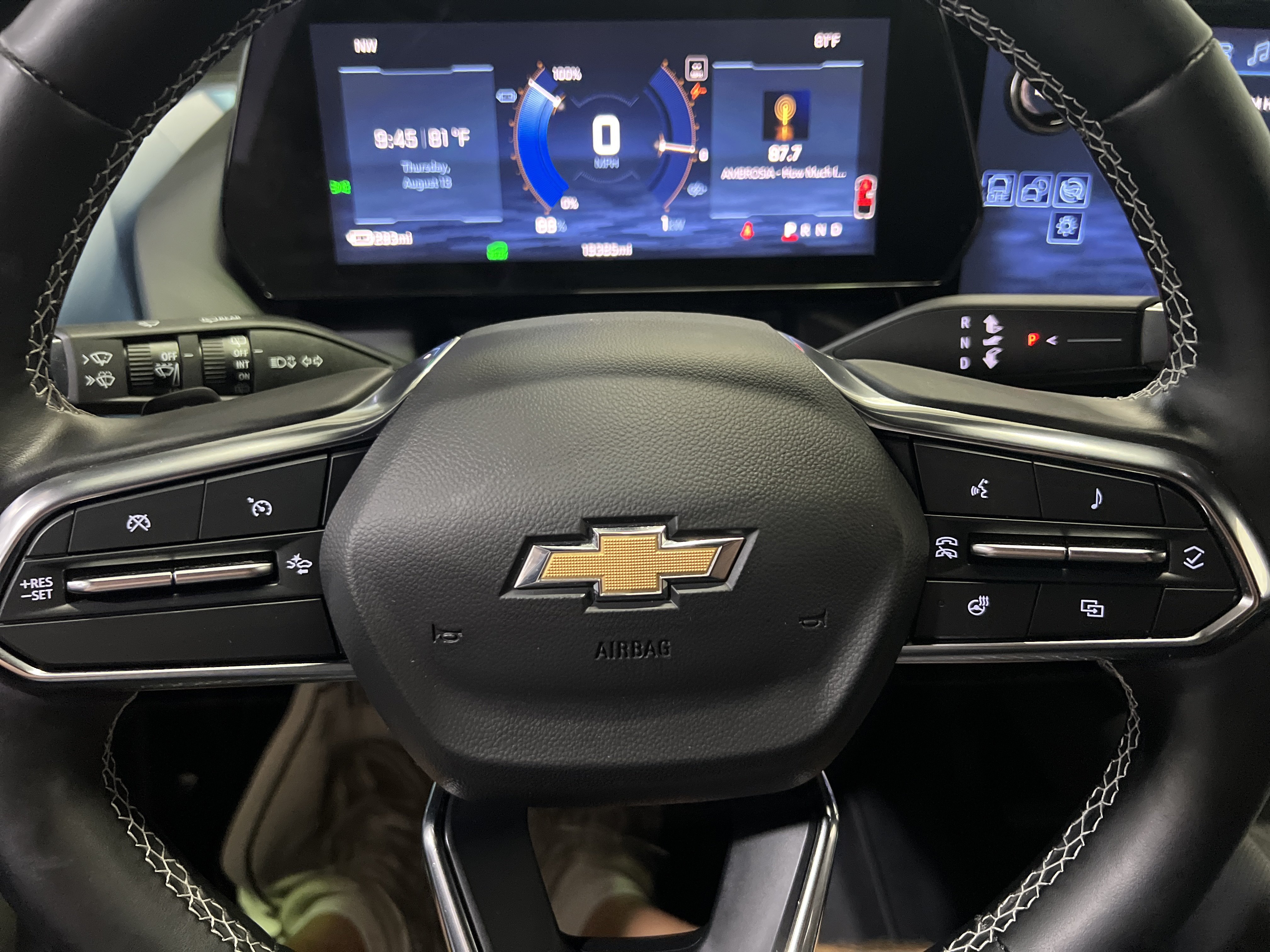Certified 2024 Chevrolet Equinox EV LT FWD image 21