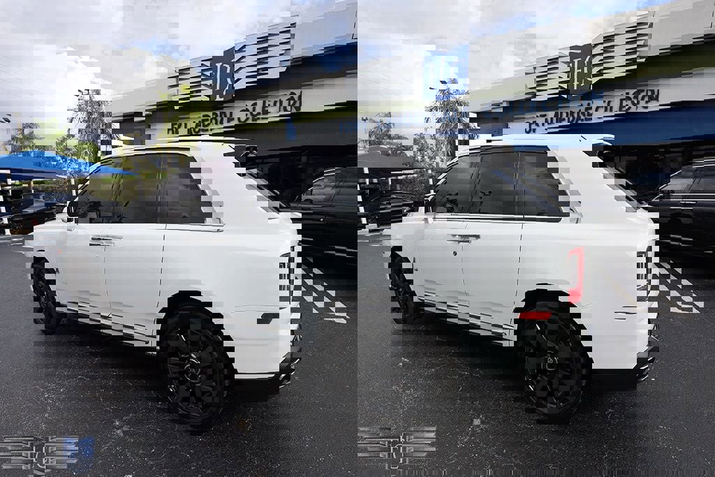 Used 2019 Rolls-Royce Cullinan image 6