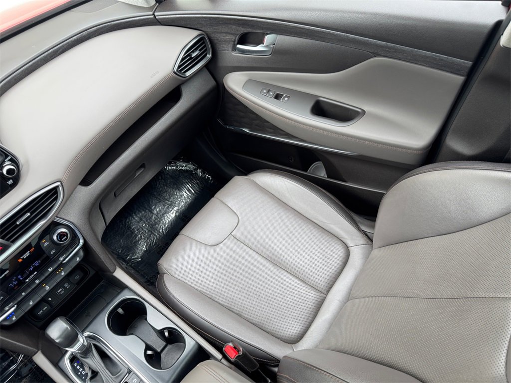 Used 2020 Hyundai Santa Fe Limited image 17