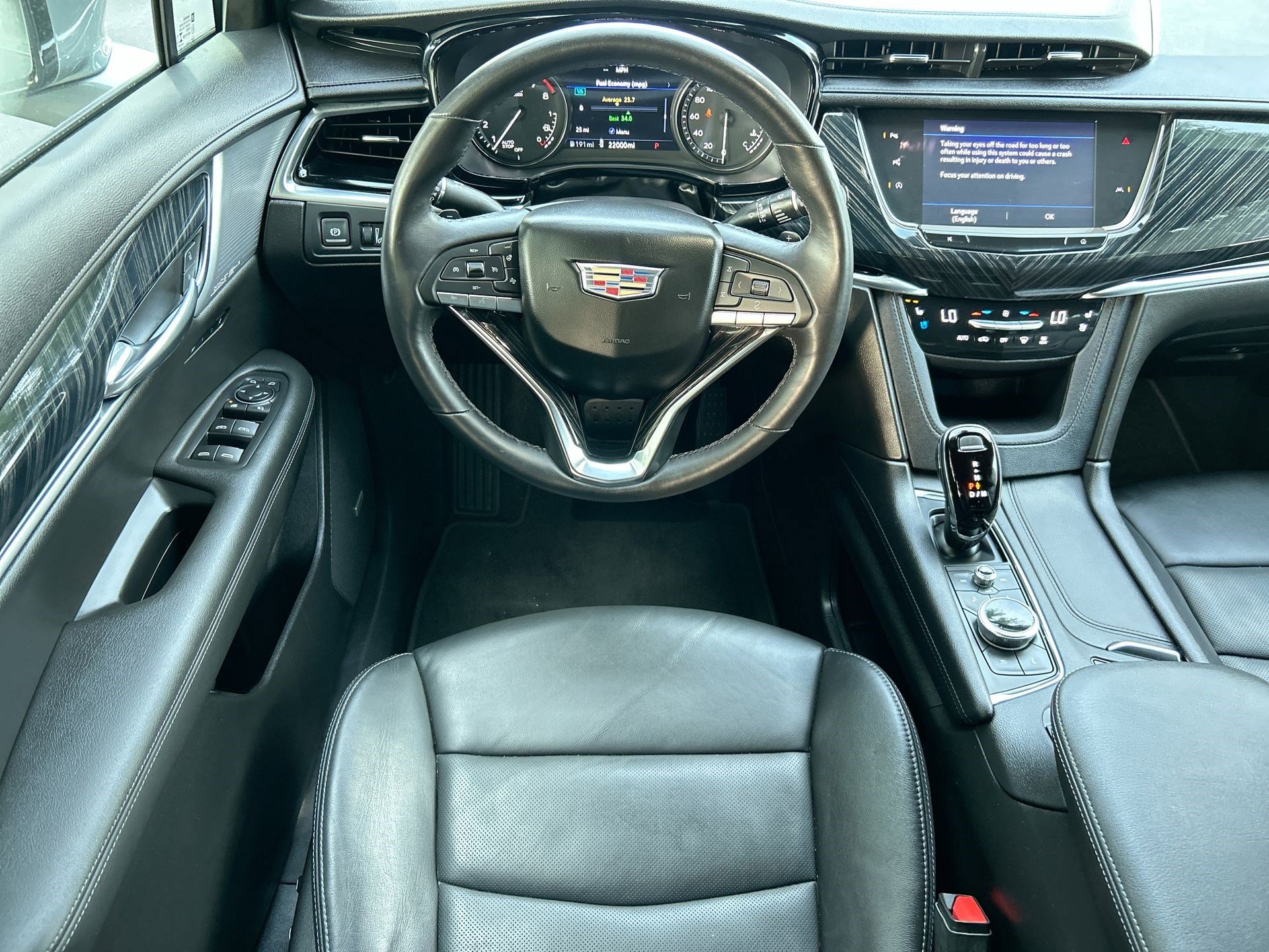 Used 2023 Cadillac XT6 Premium Luxury w/ Technology Package image 17