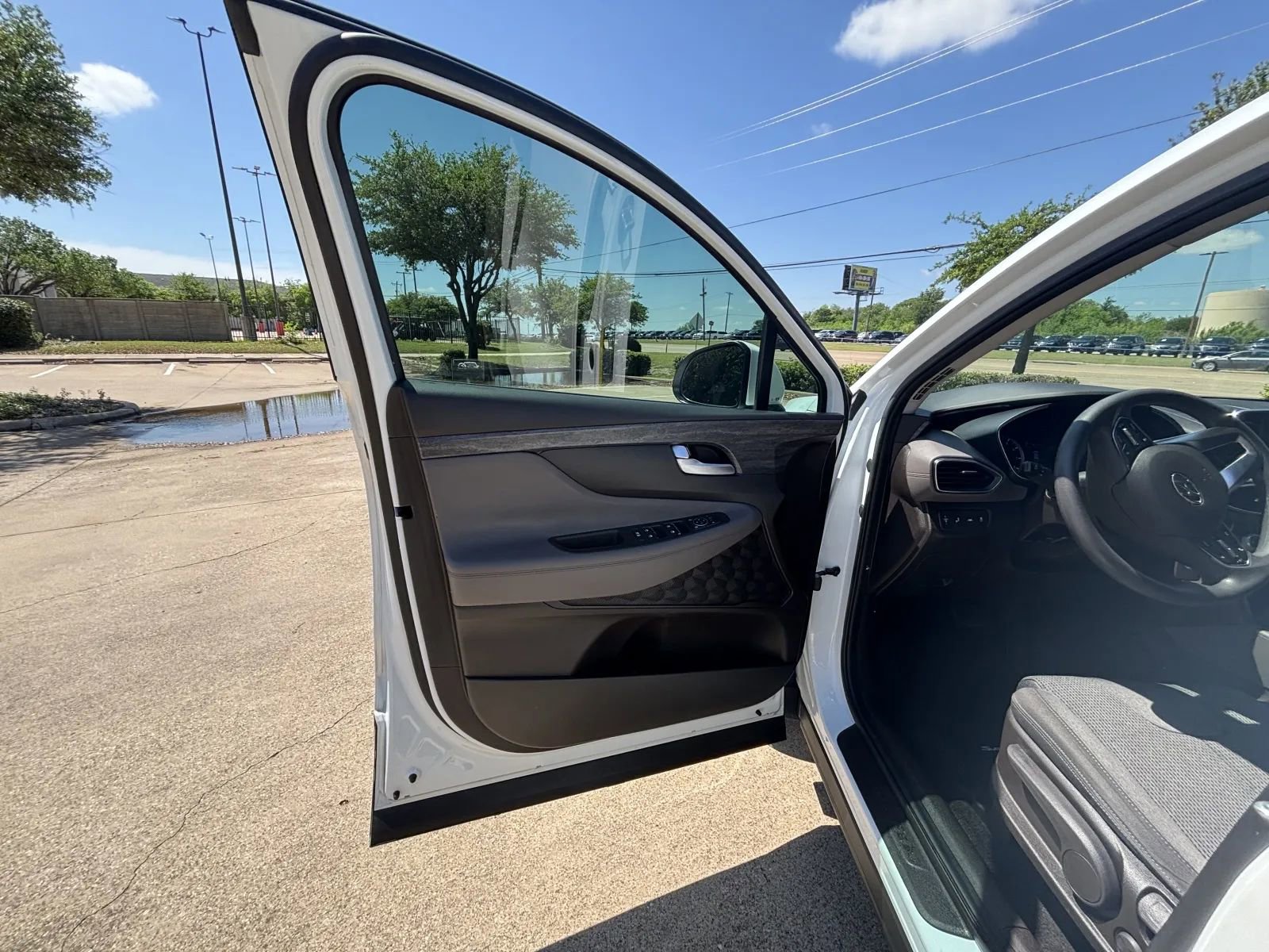 Used 2019 Hyundai Santa Fe SE FWD image 11