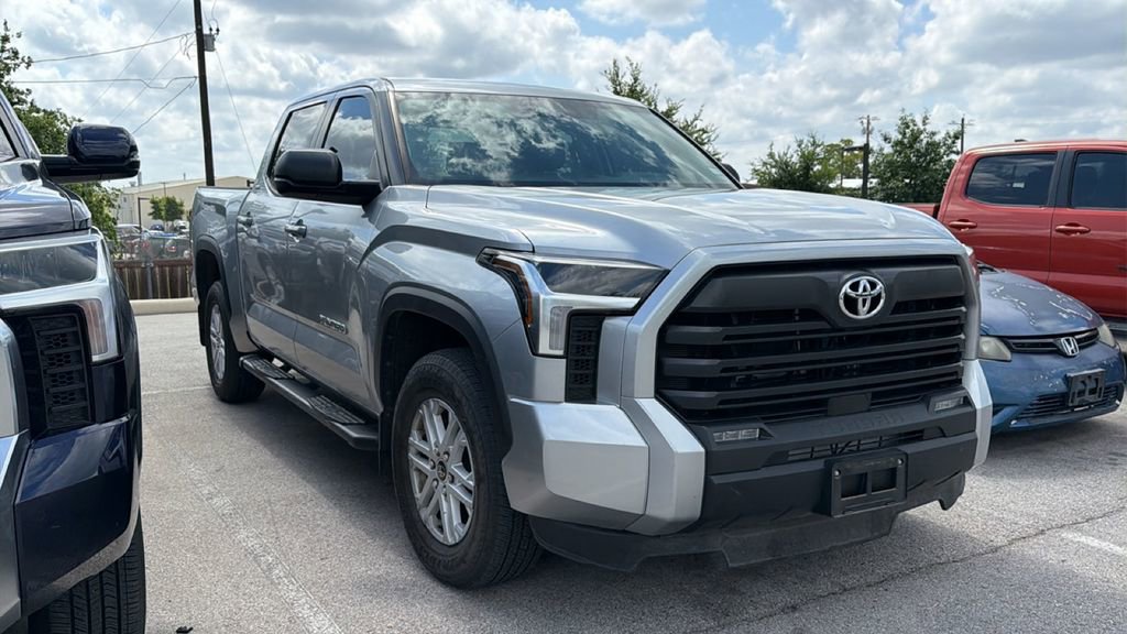 Used 2024 Toyota Tundra SR5 w/ SR5 Premium Package AWD/4WD image 3