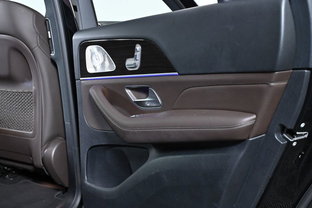 Used 2022 Mercedes-Benz GLS 450 4MATIC image 36