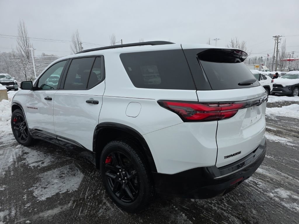 Used 2023 Chevrolet Traverse Premier w/ Redline Edition image 4