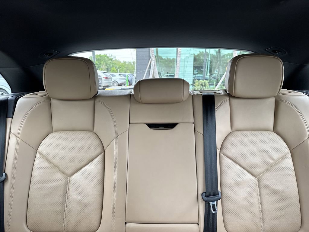 Used 2021 Porsche Macan image 19