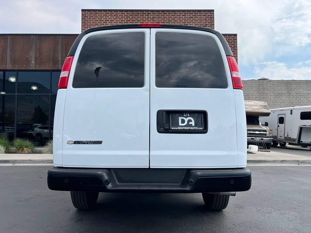 Used 2023 Chevrolet Express 2500 w/ Driver Convenience Package RWD image 5