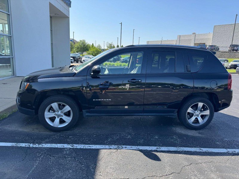 Used 2016 Jeep Compass High Altitude FWD image 2