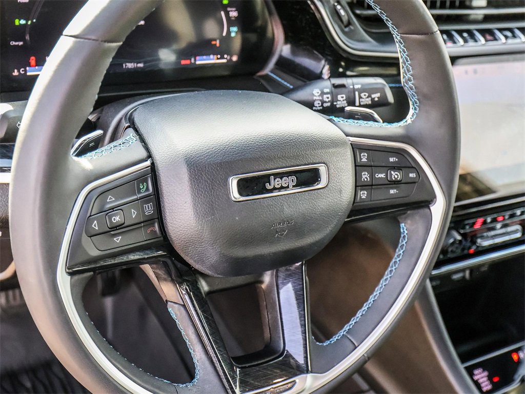 Used 2022 Jeep Grand Cherokee Trailhawk image 34