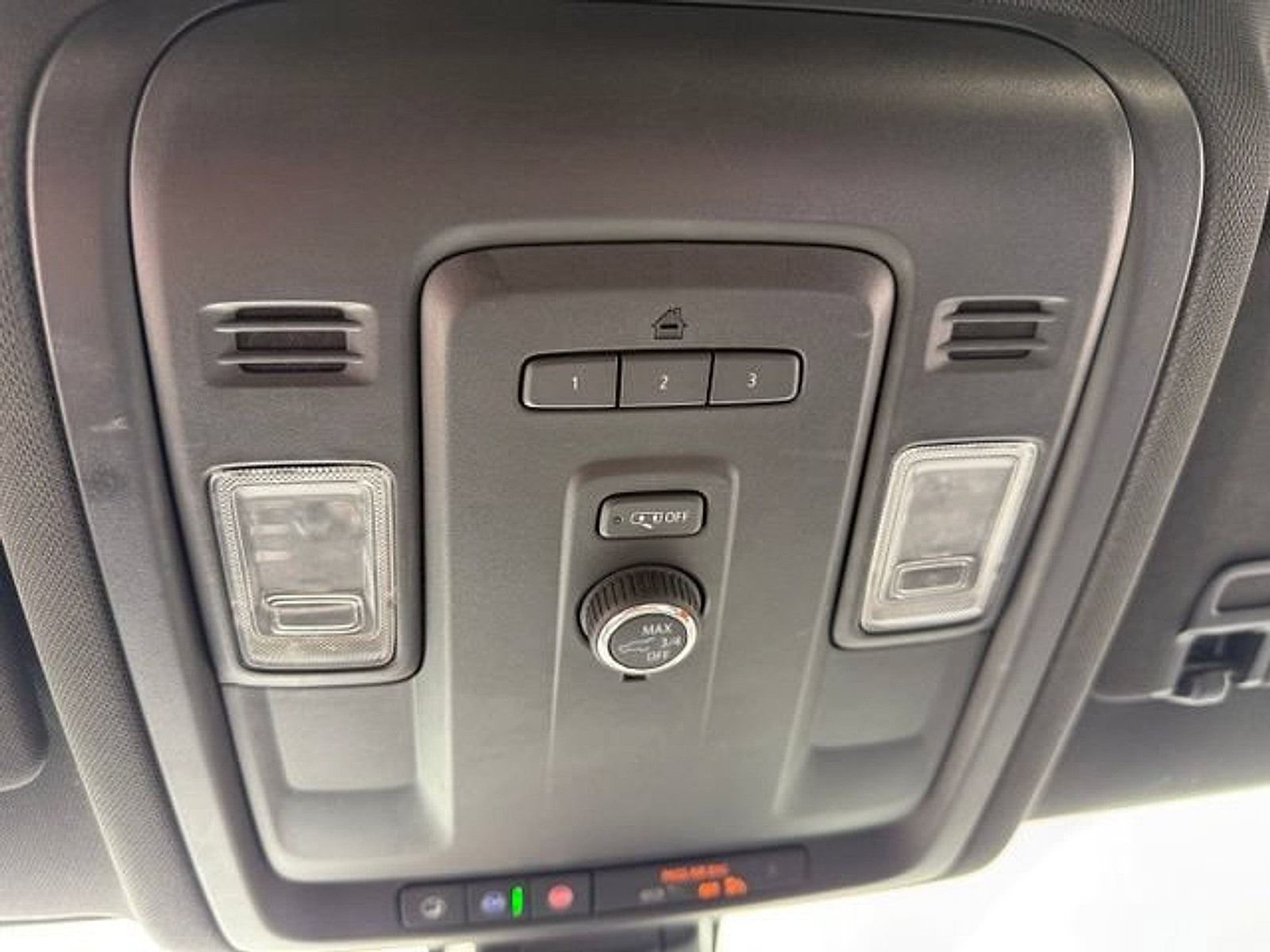 Used 2021 Chevrolet Suburban LT AWD/4WD image 20