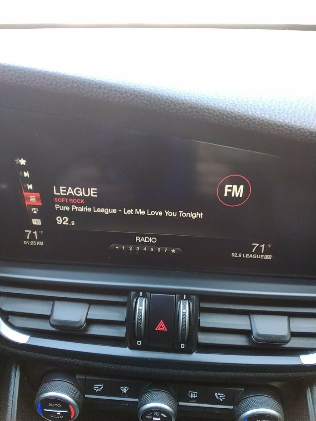 Used 2017 Alfa Romeo Giulia AWD w/ Cold Weather Package image 17