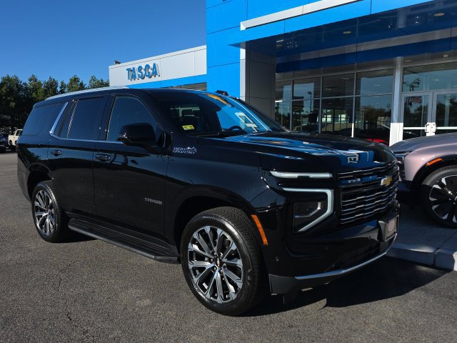 Used 2025 Chevrolet Tahoe High Country w/ Sun And Tow Package AWD/4WD image 1