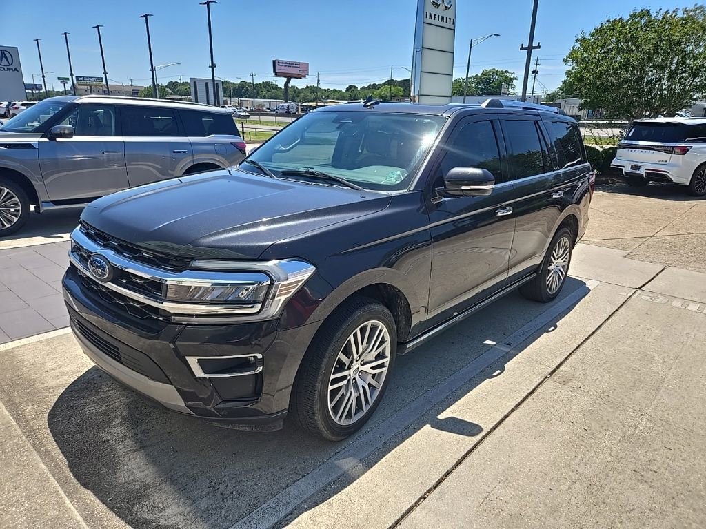 Used 2022 Ford Expedition Limited RWD image 1