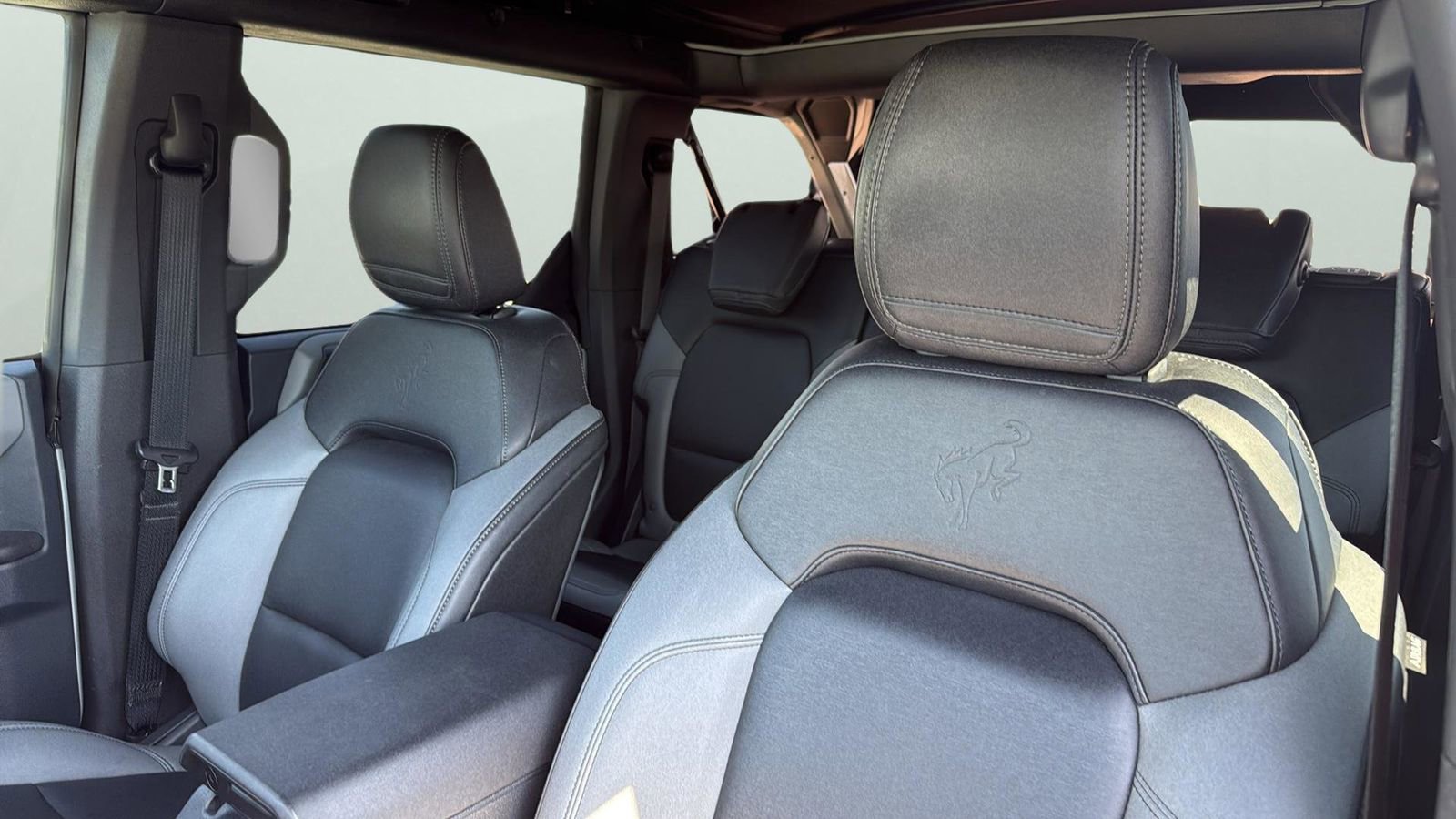 Certified 2024 Ford Bronco Black Diamond image 10