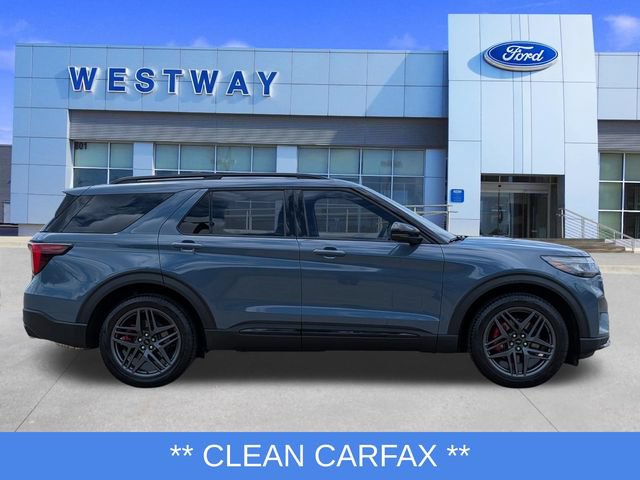 Used 2025 Ford Explorer ST AWD/4WD image 2