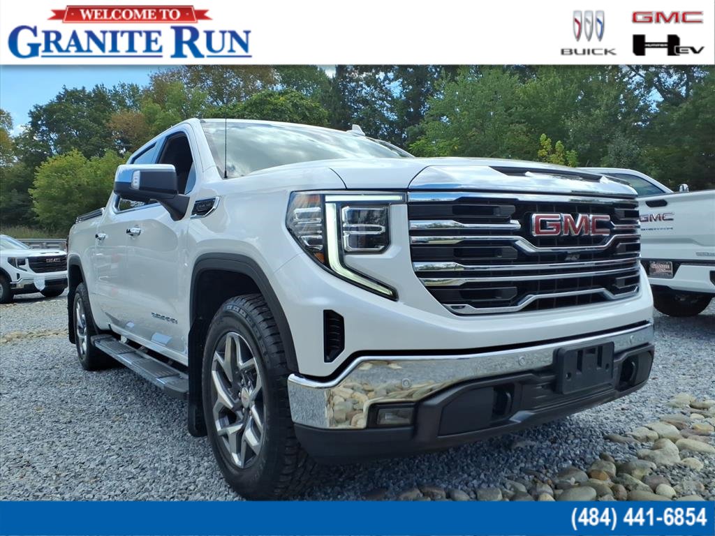 New 2022 GMC Sierra 1500 SLT w/ SLT Premium Plus Package