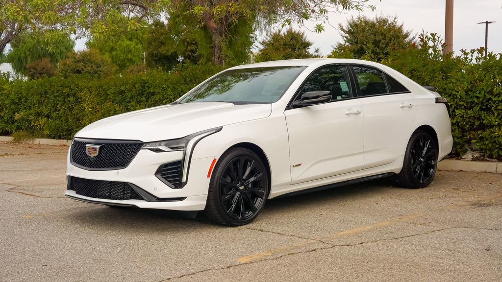 New 2026 Cadillac CT4 V image 3