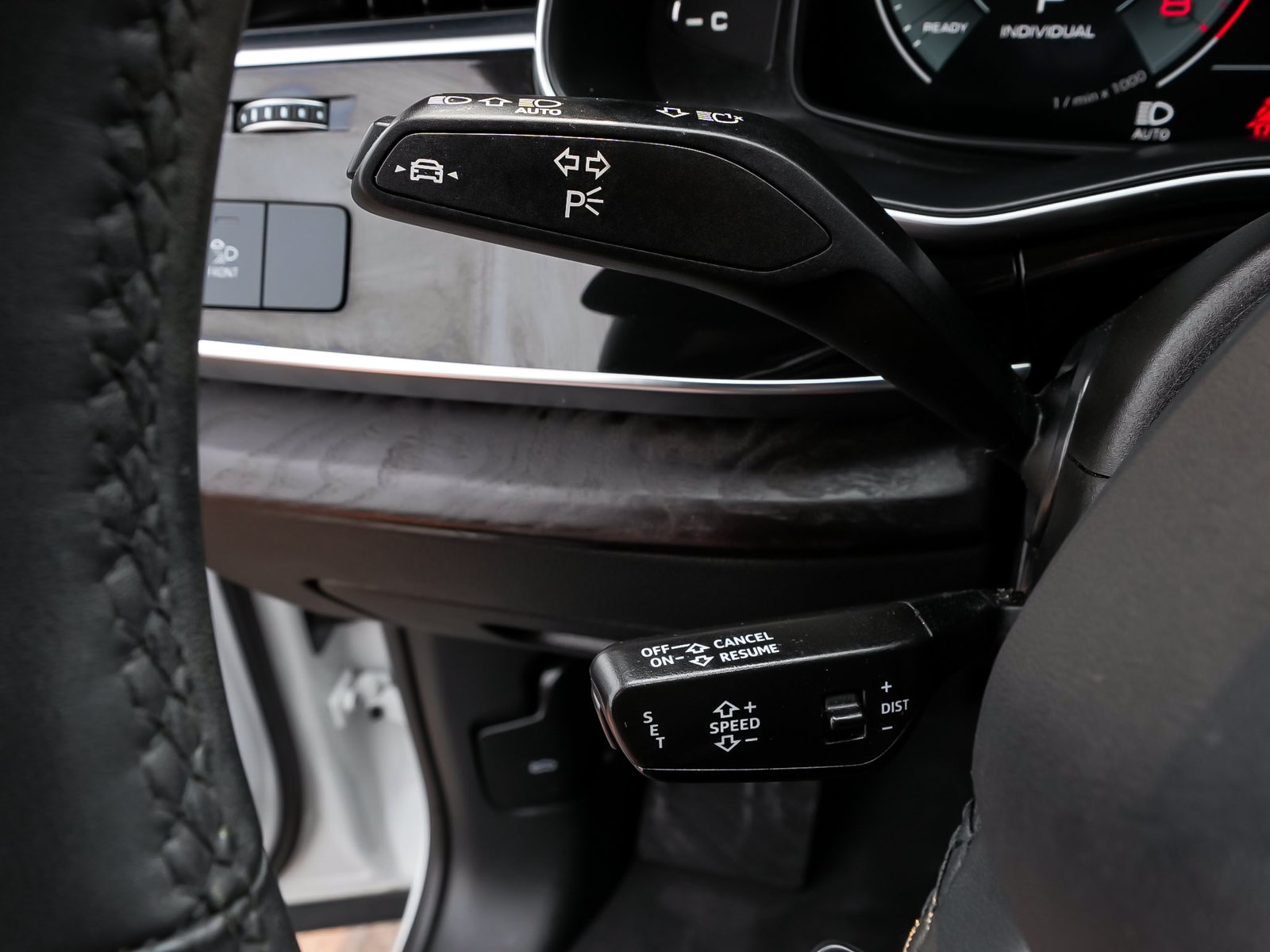 Used 2023 Audi Q8 Premium w/ Convenience Package AWD/4WD image 22